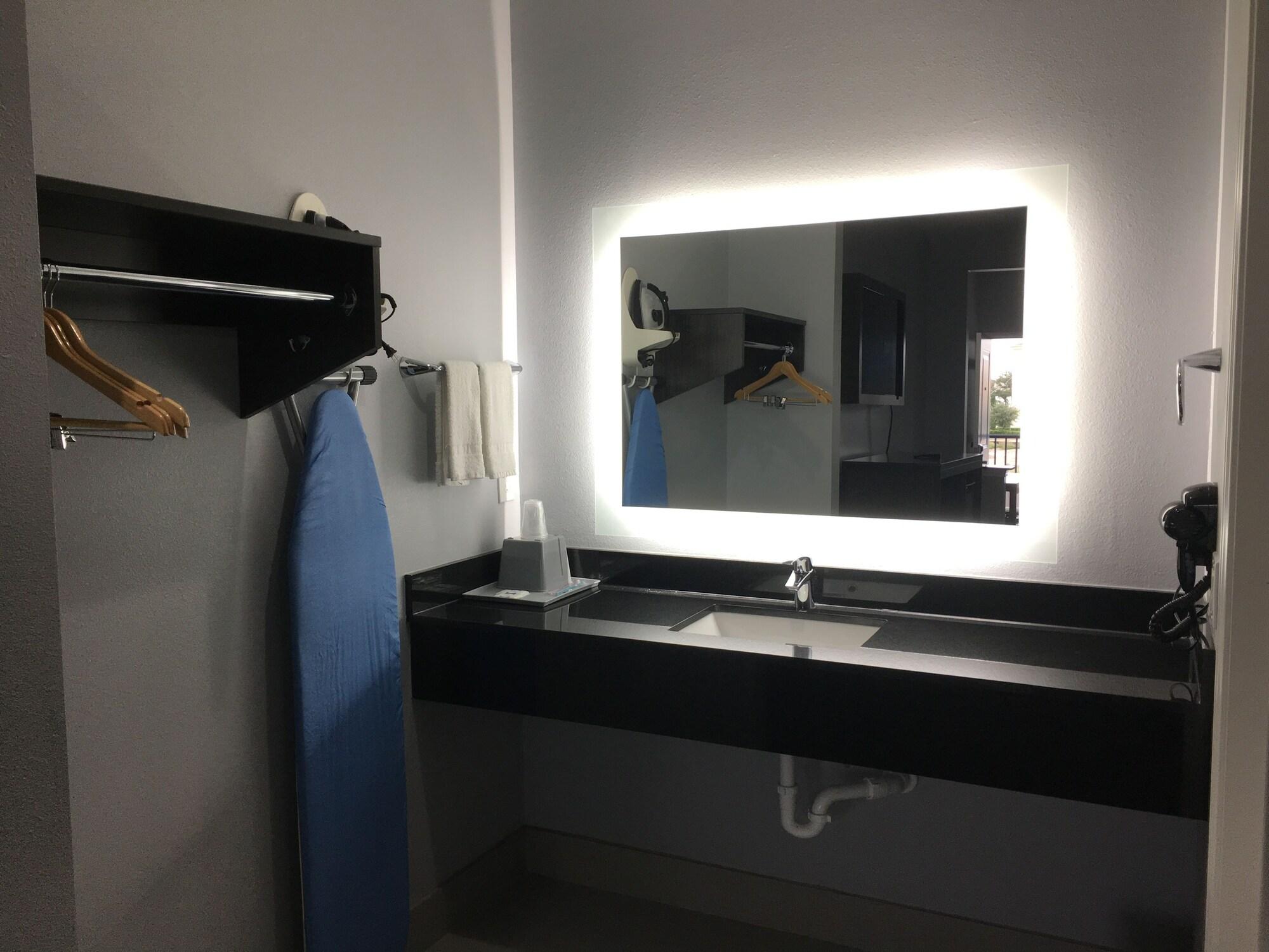 Platinum Inn And Suites Houston Exteriör bild